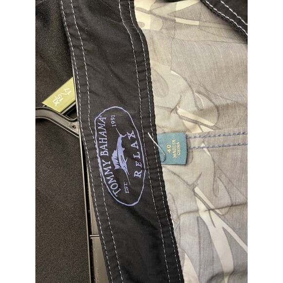 Tommy Bahama Relax Swim Trunks 40” Waist - Picture 3 of 5